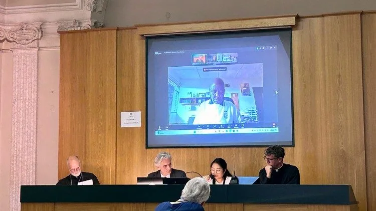 Vatican conference explores mental health and youth crisis